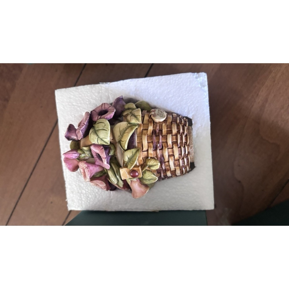 Harmony Kingdom Longaberger Morning Glory Basket Trinket Box 2000 Limited Ed